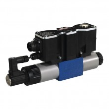 4/3 proportional directional valves, direct operated, with integrated electronics (OBE) 4WREEM